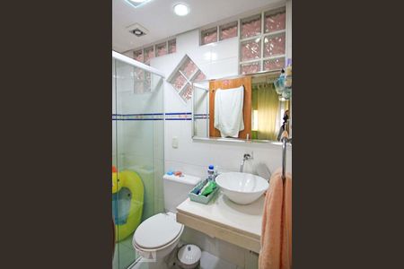 Apartamento à venda com 180m², 3 quartos e 1 vaga Apartamento à venda com 180m², 3 quartos e 1 vagaSuíte 2