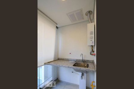 Studio para alugar com 30m², 1 quarto e 1 vaga Studio para alugar com 30m², 1 quarto e 1 vagaSacada