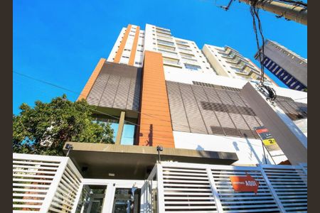 Studio para alugar com 30m², 1 quarto e 1 vaga Studio para alugar com 30m², 1 quarto e 1 vagaFachada