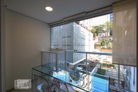 Studio para alugar com 30m², 1 quarto e 1 vaga Studio para alugar com 30m², 1 quarto e 1 vagaSacada