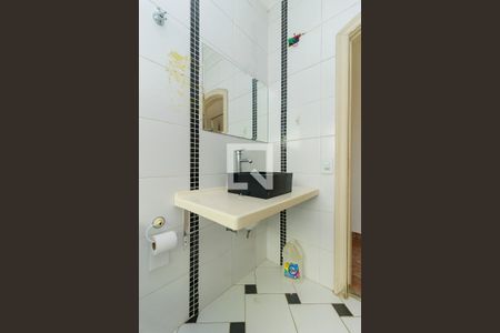 Banheiro de kitnet/studio para alugar com 1 quarto, 24m² em Santo Amaro, São Paulo