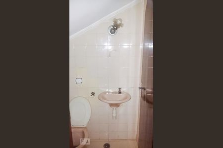 Lavabo de casa para alugar com 2 quartos, 113m² em Interlagos, São Paulo