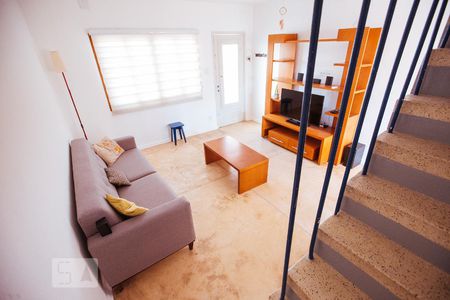 Sala de casa à venda com 2 quartos, 100m² em Vila Madalena, São Paulo