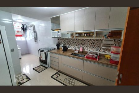 Apartamento à venda com 88m², 2 quartos e sem vaga Apartamento à venda com 88m², 2 quartos e sem vagaCozinha