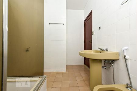 Apartamento à venda com 70m², 2 quartos e sem vagaBanheiro