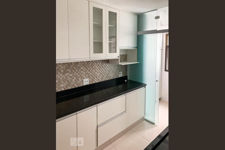 Apartamento à venda com 61m², 2 quartos e 2 vagasCozinha