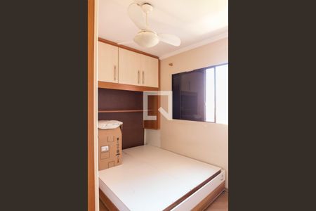 Quarto 1 de apartamento para alugar com 3 quartos, 59m² em Vila Moraes, São Paulo