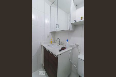 Banheiro Social de apartamento para alugar com 2 quartos, 56m² em Anil, Rio de Janeiro