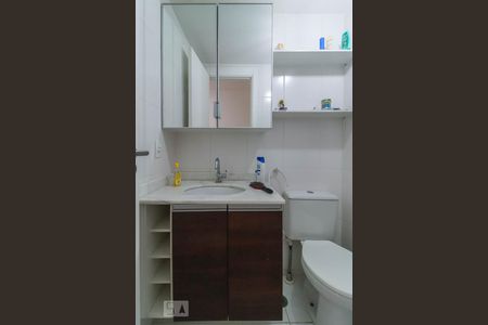Banheiro Social de apartamento para alugar com 2 quartos, 56m² em Anil, Rio de Janeiro