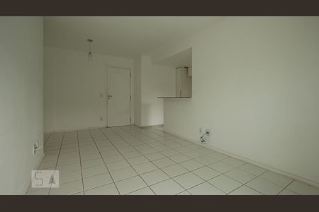 Sala de apartamento para alugar com 2 quartos, 65m² em Camorim, Rio de Janeiro