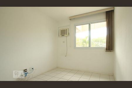 Quarto de apartamento para alugar com 2 quartos, 65m² em Camorim, Rio de Janeiro