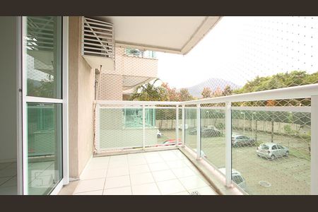 Varanda de apartamento para alugar com 2 quartos, 65m² em Camorim, Rio de Janeiro