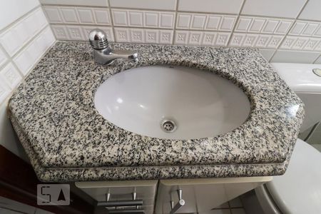 Apartamento para alugar com 85m², 3 quartos e 1 vaga Apartamento para alugar com 85m², 3 quartos e 1 vagaBanheiro da Suíte