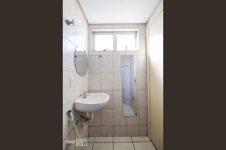 Studio para alugar com 30m², 1 quarto e sem vaga Studio para alugar com 30m², 1 quarto e sem vagaBanheiro