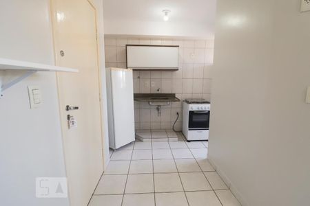Cozinha de kitnet/studio para alugar com 1 quarto, 30m² em Setor Leste Universitário, Goiânia