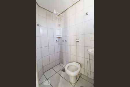 Studio para alugar com 30m², 1 quarto e sem vaga Studio para alugar com 30m², 1 quarto e sem vagaBanheiro