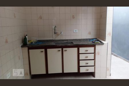 Cozinha de casa para alugar com 2 quartos, 137m² em Carandiru, São Paulo