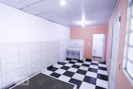 Quarto de casa para alugar com 1 quarto, 30m² em Vila Antonina, São Paulo