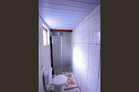 Banheiro de casa para alugar com 1 quarto, 30m² em Vila Antonina, São Paulo