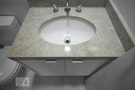 Apartamento para alugar com 40m², 1 quarto e 1 vaga Apartamento para alugar com 40m², 1 quarto e 1 vagaDetalhe do Banheiro Suíte