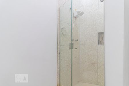 Casa para alugar com 190m², 3 quartos e 2 vagas Casa para alugar com 190m², 3 quartos e 2 vagasBanheiro Corredor