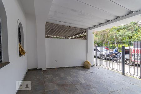 Casa para alugar com 190m², 3 quartos e 2 vagas Casa para alugar com 190m², 3 quartos e 2 vagasGaragem