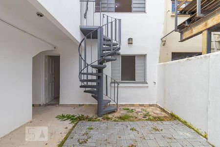 Casa para alugar com 190m², 3 quartos e 2 vagas Casa para alugar com 190m², 3 quartos e 2 vagasQuintal fundos