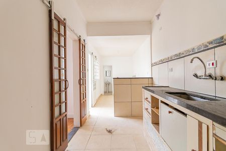 Casa para alugar com 190m², 3 quartos e 2 vagas Casa para alugar com 190m², 3 quartos e 2 vagasCozinha