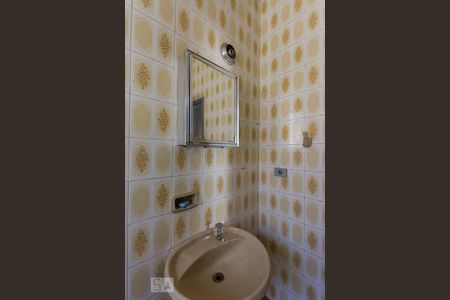 Banheiro de casa à venda com 2 quartos, 145m² em Vila Santana, Campinas