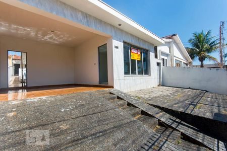 Fachada de casa à venda com 2 quartos, 145m² em Vila Santana, Campinas
