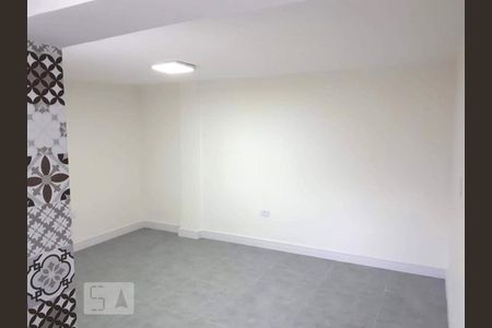 Quarto  de casa para alugar com 1 quarto, 28m² em Vila Guarani (z Sul), São Paulo