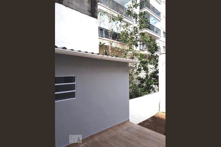 Quintal de casa para alugar com 1 quarto, 28m² em Vila Guarani (z Sul), São Paulo