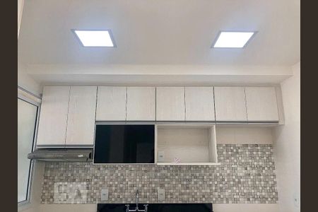 Apartamento para alugar com 74m², 2 quartos e 2 vagasCozinha