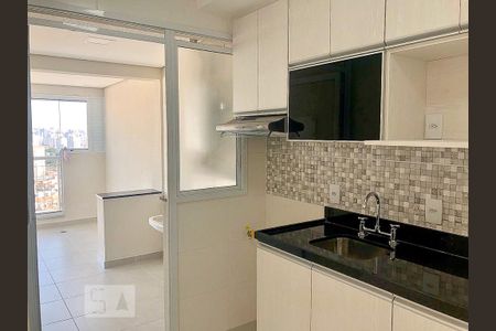 Cozinha e Área de Serviço de apartamento para alugar com 2 quartos, 74m² em Quarta Parada, São Paulo