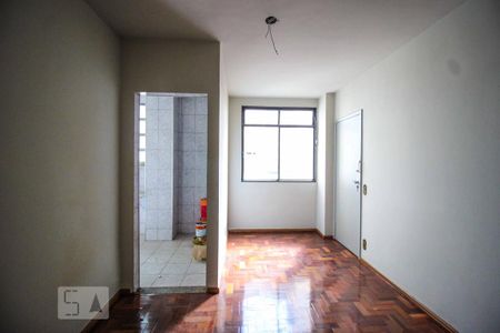 Sala de apartamento para alugar com 3 quartos, 70m² em Centro, Belo Horizonte