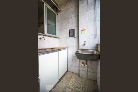 Apartamento para alugar com 70m², 3 quartos e sem vaga Apartamento para alugar com 70m², 3 quartos e sem vagaCozinha e Área de Serviço