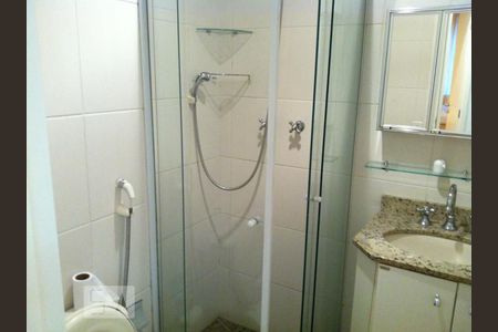 Banheiro Social de apartamento para alugar com 2 quartos, 53m² em Vila Clementino, São Paulo