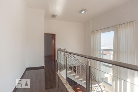 Casa de condomínio à venda com 265m², 4 quartos e 2 vagas