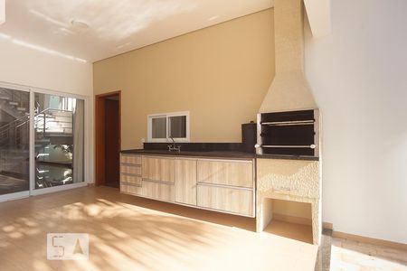 Casa de condomínio à venda com 265m², 4 quartos e 2 vagas Casa de condomínio à venda com 265m², 4 quartos e 2 vagasChurrasqueira