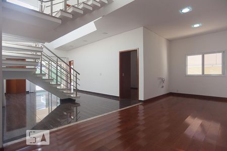 Sala de casa de condomínio à venda com 4 quartos, 265m² em Swiss Park, Campinas