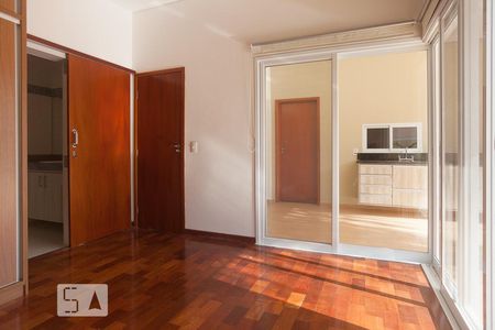 Casa de condomínio à venda com 265m², 4 quartos e 2 vagas Casa de condomínio à venda com 265m², 4 quartos e 2 vagasQuarto 2