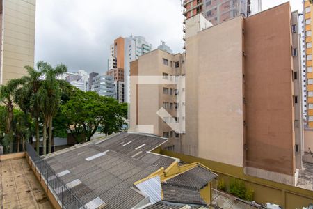 Vista da Sala de apartamento para alugar com 3 quartos, 78m² em Cabral, Curitiba