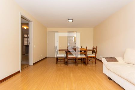 Sala de apartamento para alugar com 3 quartos, 78m² em Cabral, Curitiba