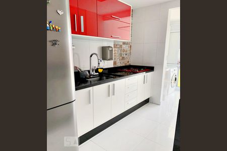 Apartamento à venda com 65m², 2 quartos e 1 vaga Apartamento à venda com 65m², 2 quartos e 1 vagaCozinha - Armários