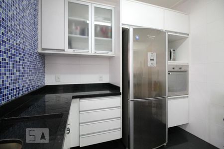 Apartamento à venda com 93m², 3 quartos e 2 vagas Apartamento à venda com 93m², 3 quartos e 2 vagasCozinha