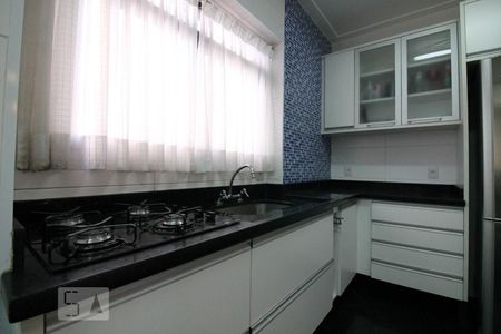 Apartamento à venda com 93m², 3 quartos e 2 vagas Apartamento à venda com 93m², 3 quartos e 2 vagasCozinha