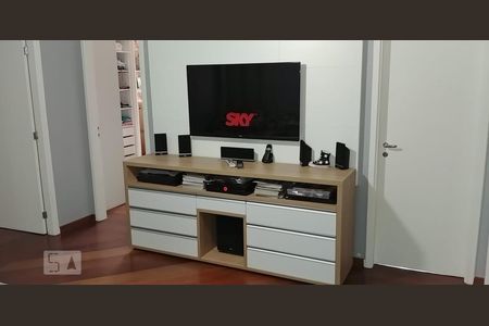 Sala de tv de apartamento para alugar com 4 quartos, 191m² em Pinheiros, São Paulo