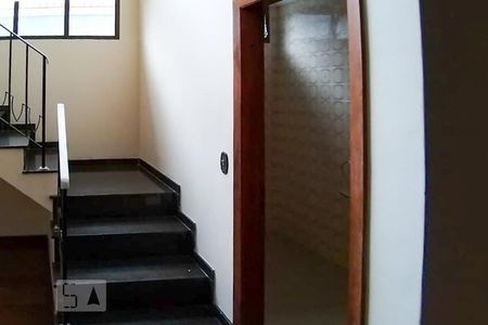 Escada de casa à venda com 3 quartos, 240m² em Vila Clementino, São Paulo