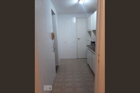 Cozinha de apartamento para alugar com 2 quartos, 70m² em Chácara Inglesa, São Paulo