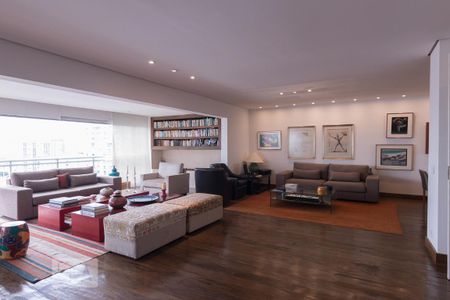 Sala de apartamento para alugar com 2 quartos, 198m² em Vila Romana, São Paulo